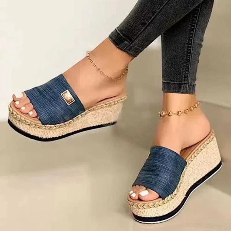 Blauw / 43